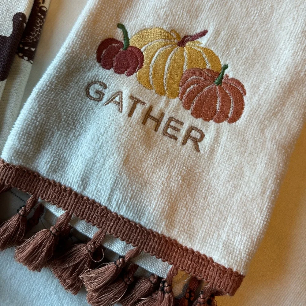 NWT Set of Fall Holiday Hand Towels